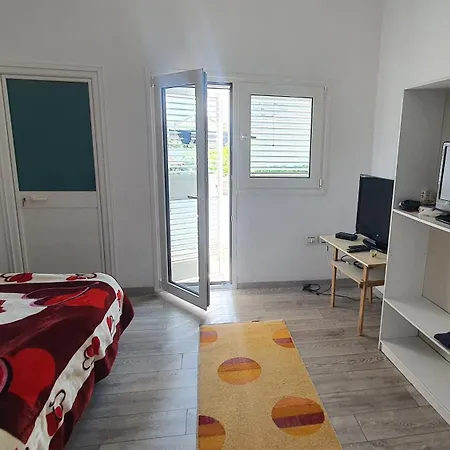 For Rents Lodge *