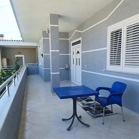 Lodge For Rents